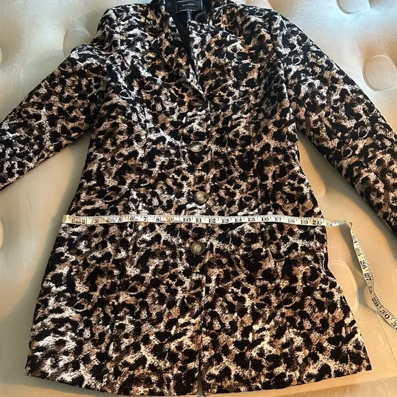 Beautiful leopard jacket - Picture 5 of 9